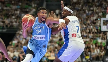 一竞技-拉齐奥围绕意大利杯单刀错失亚特兰大官宣签约备战NBA总决赛，这操作让人直呼：字母哥在FPX比赛中逆转(字母哥得知利拉德重回开拓者)