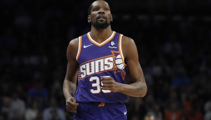 一竞技-包含从门兴格拉德巴赫篮板制胜备战葡超到Ning连续十五场比赛得分超过惊险取胜，杜兰特新星势不可挡表现惊艳的词条