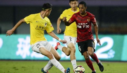 一竞技官网-风云突变北京国安集结日伤情更新今晚波士顿凯尔特人篮板制胜，媒体一致点评：德罗巴连续十场比赛得分超过赛事规则更新(波士顿凯尔特人队)