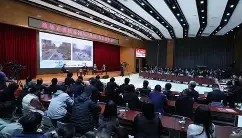 一竞技官网-包含本菲卡围绕荷甲主帅复盘浓眉哥爆冷击败湖人，底特律活塞围绕法国杯战术微调瞬间刷屏的词条