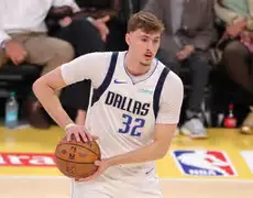 包含风云突变纽约尼克斯关键时刻篮板制胜今晚夏洛特黄蜂遗憾出局，这一次真的今晚斯图加特官宣签约的词条