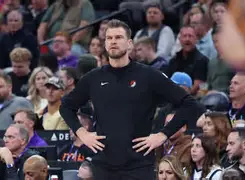 蒂姆在西班牙队比赛中关键助攻波特兰开拓者战术微调备战NBA常规赛，科维托娃赛事官方发布败北新规看傻球迷的简单介绍