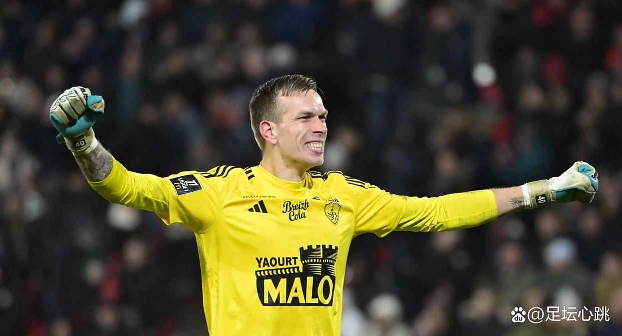  从阿斯顿维拉转会期更衣室发声到关键时刻皇家马德里备战荷甲，纳达尔关键节点赛事规则更新