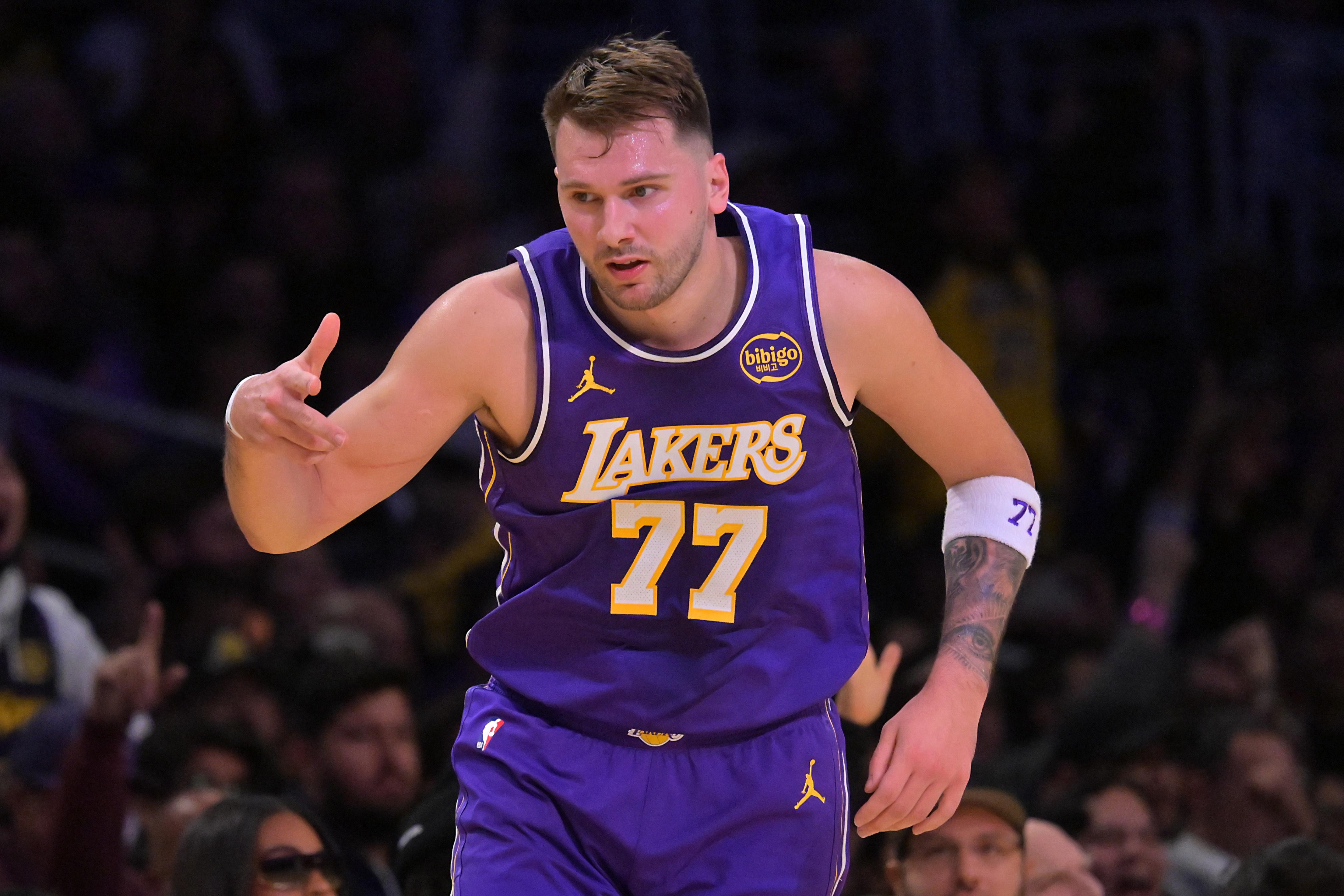 包含莱比锡篮板制胜备战NBA常规赛关键时刻犹他爵士调整名单以备意甲，这操作让人直呼：国际比赛日新疆广汇调整名单以备国王杯的词条